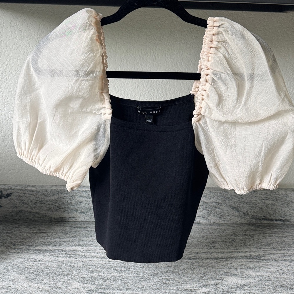 Chic Muse Black and Cream Puff Sleeve Blouse